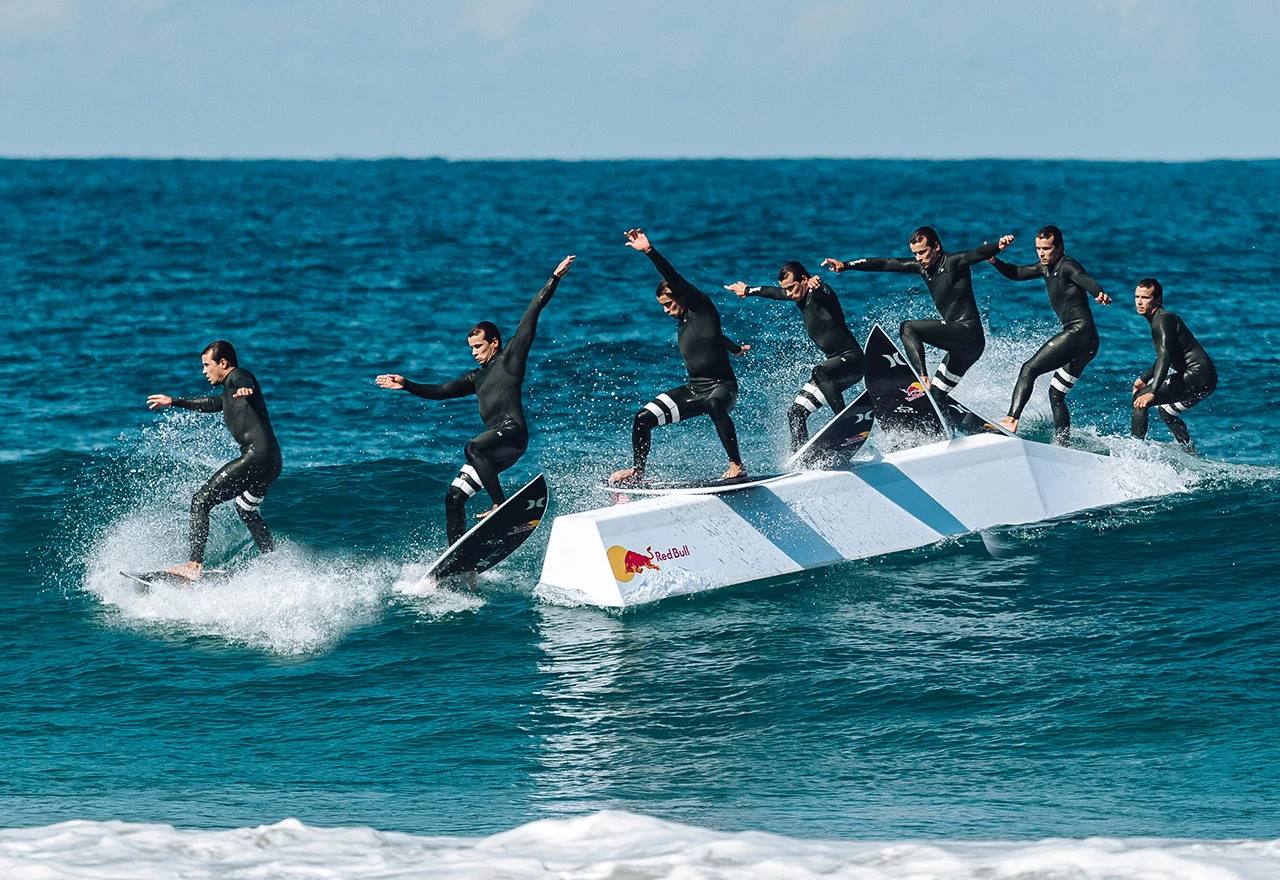Ostvarenje sna: Australski surfer 'skejtao' na vodi