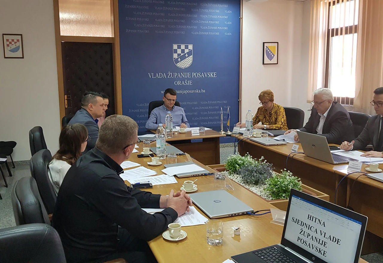Evidentirat će se osobe koje stižu iz inozemstva te javljati inspekciji i policiji