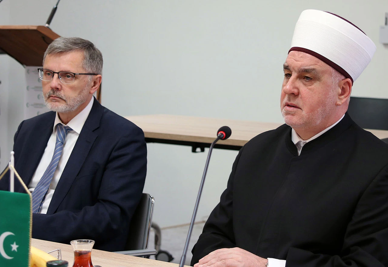 Vijeće muftija povodom širenja koronavirusa donijelo više preporuka i zaključaka