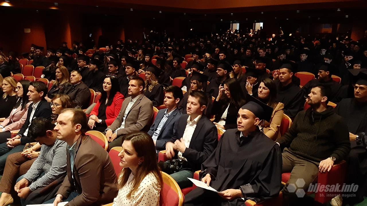 Poruka na promociji u Mostaru: U mladosti zapni, u starosti pjevaj