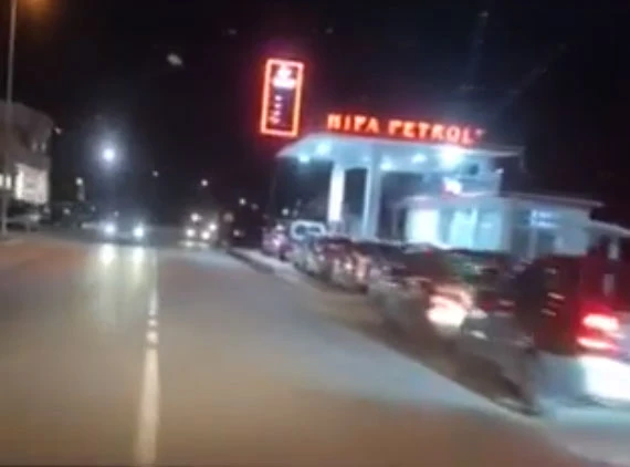Red u Posušju: Svi žele gorivo s najjeftinije benzinske crpke