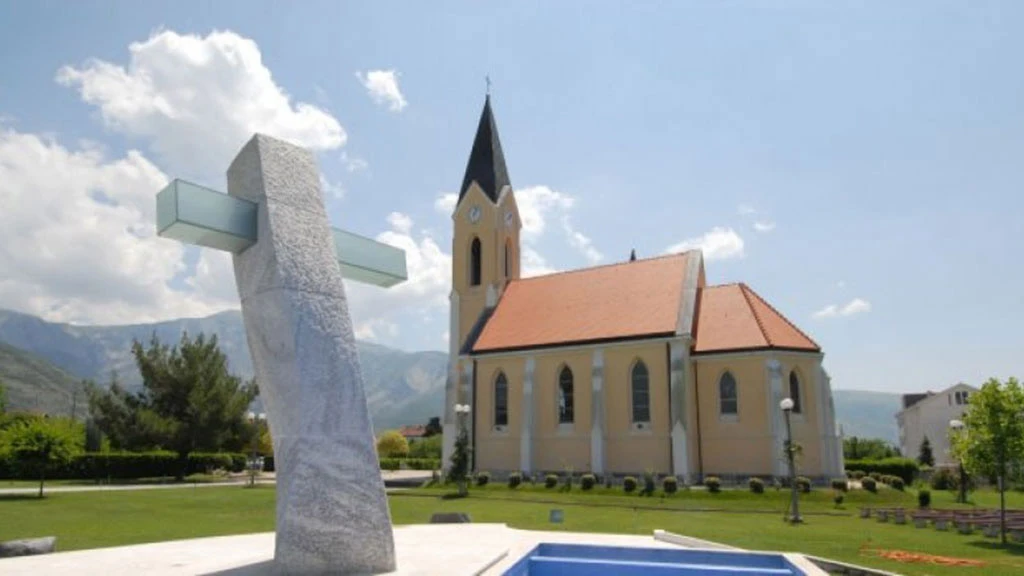 Svjedočanstva mladih iz Cenacola u crkvi Presvetog Srca Isusova u Bijelom polju