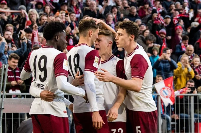 Bayern nakon Augsburga sa četiri boda prednosti na vrhu