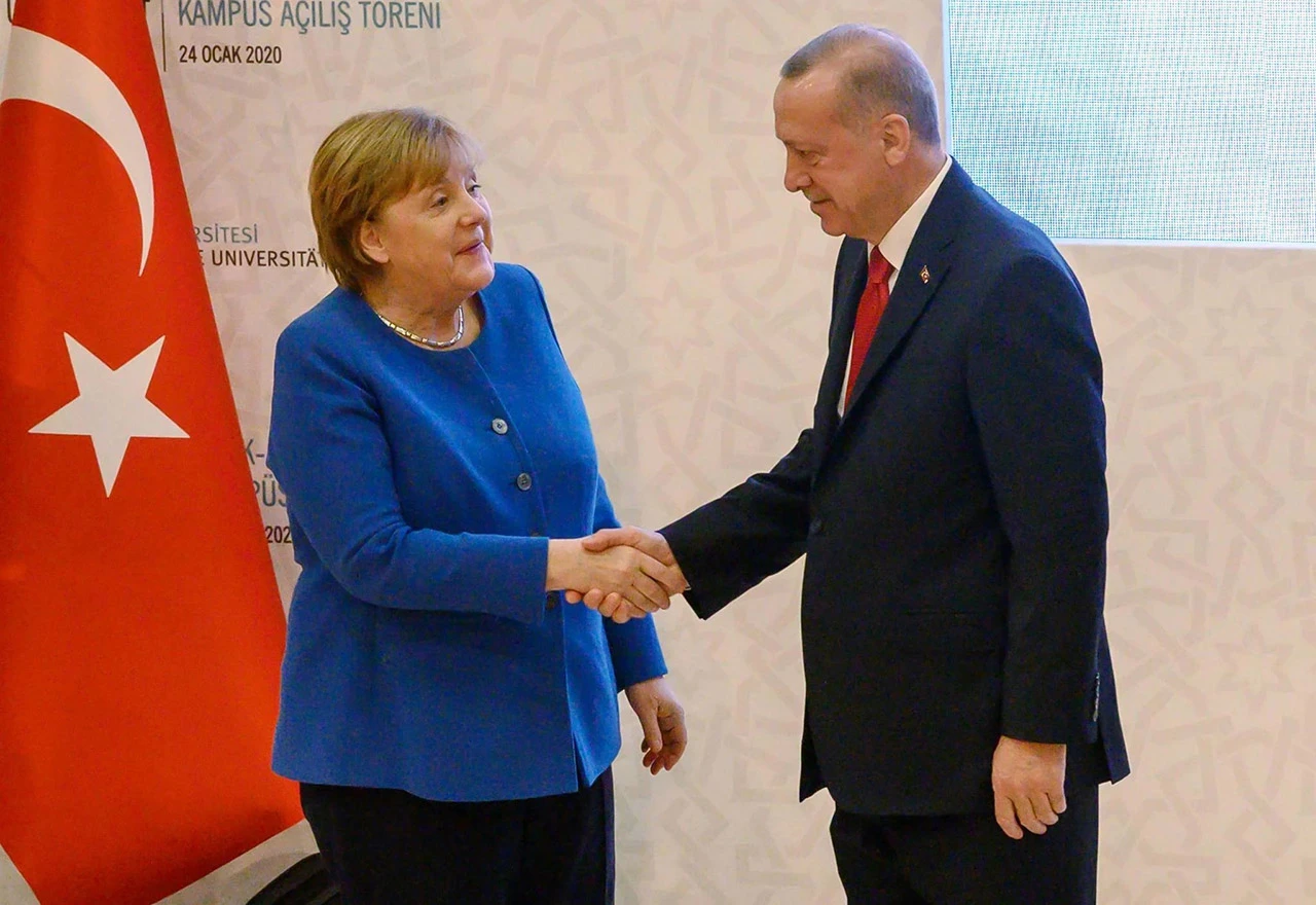 Erdogan rekao Angeli Merkel da sporazum Turske i EU-a ne funkcionira