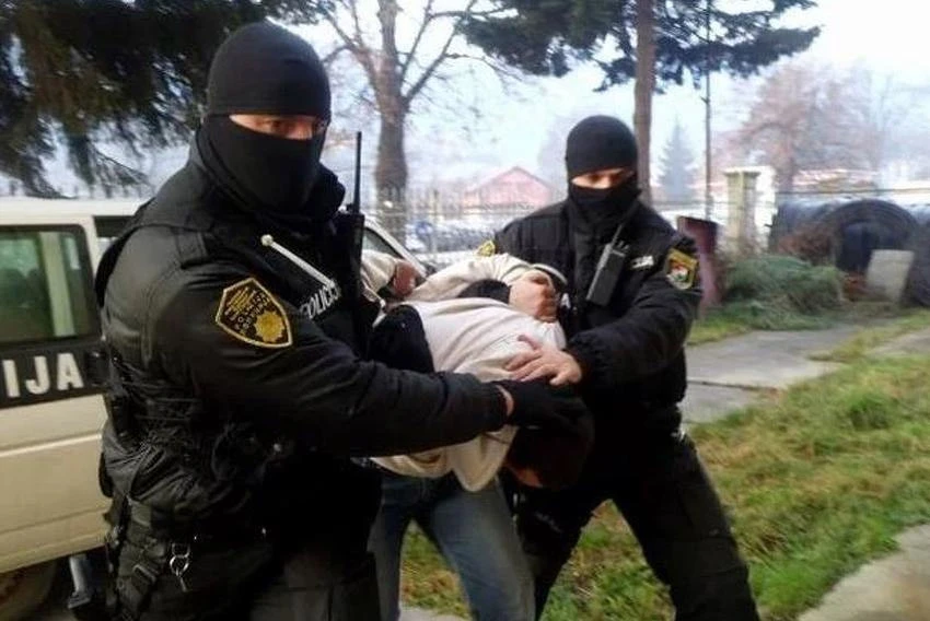 Uhićena trojka koja je palila kladionice u Uskoplju