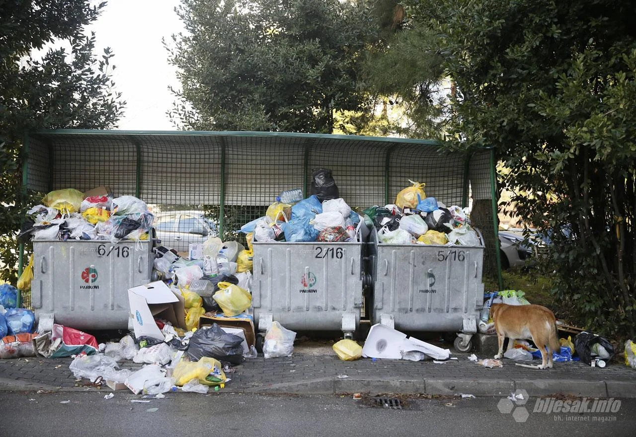 HRS: Smatra li gradska uprava Mostara da su žitelji grada nepismene budale?!