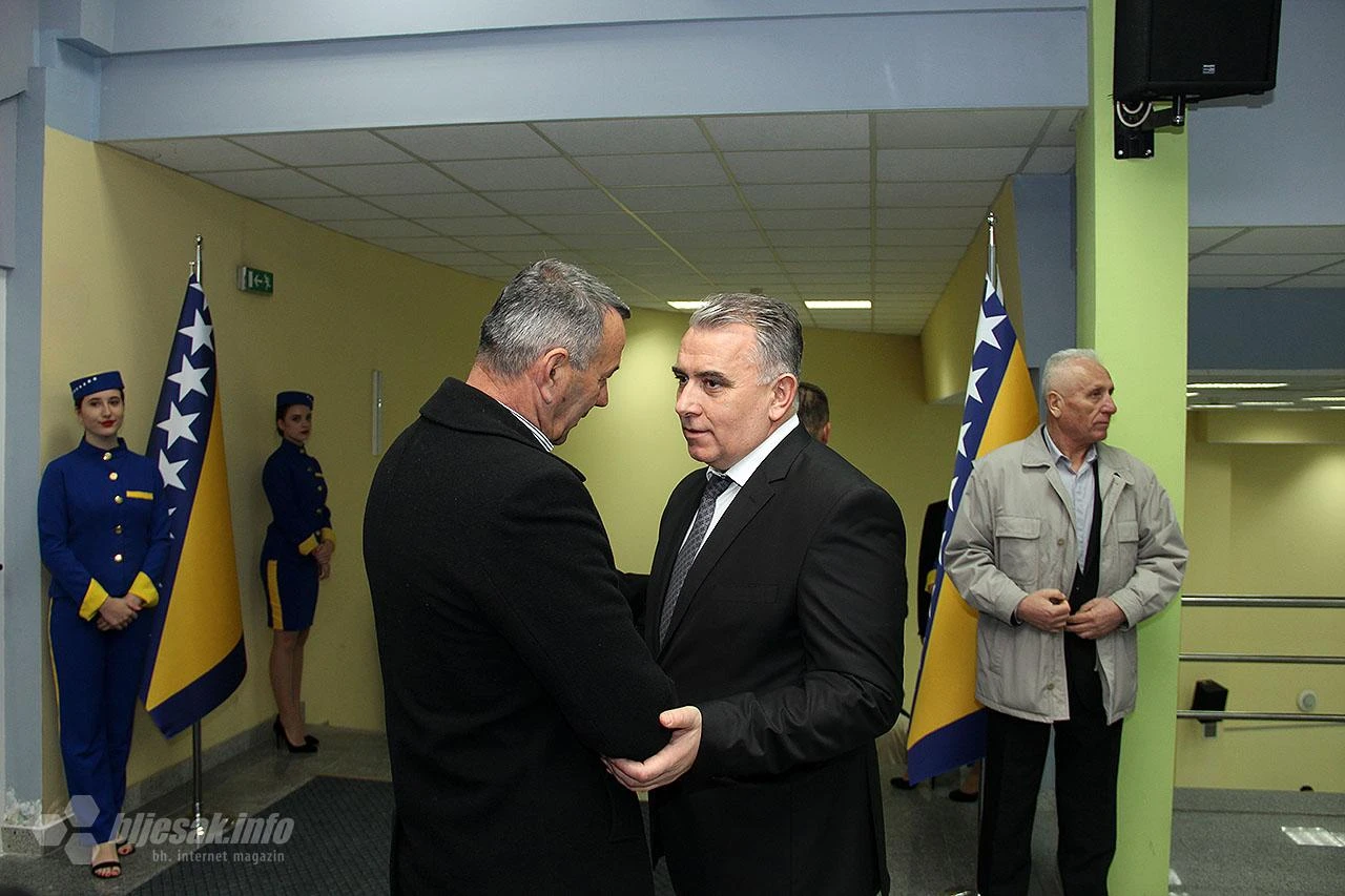 Temelji i pečati države se ne mogu i neće staviti pod znak pitanja