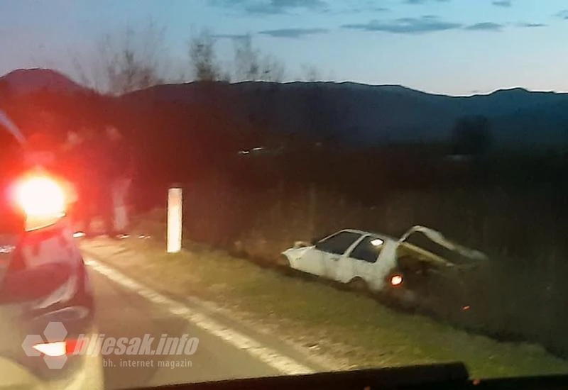 Čapljina: ''Dvojka'' nakon sudara sletjela s magistrale
