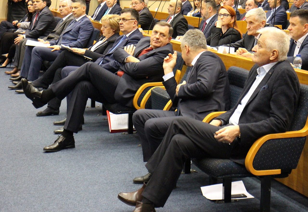 BH novinari: Osuda prijetnji Milorada Dodika portalu Klix