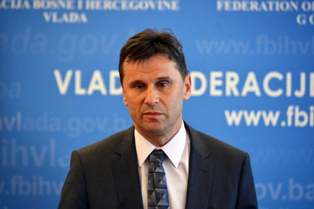 Novalić zbog koronavirusa najavio sastanak na svim razinama vlasti 