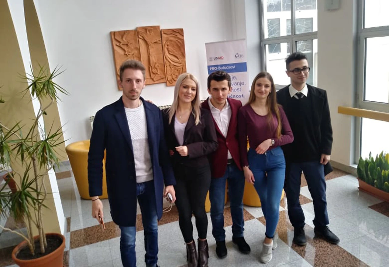 Mladi zajedno na putu za promjene u društvu