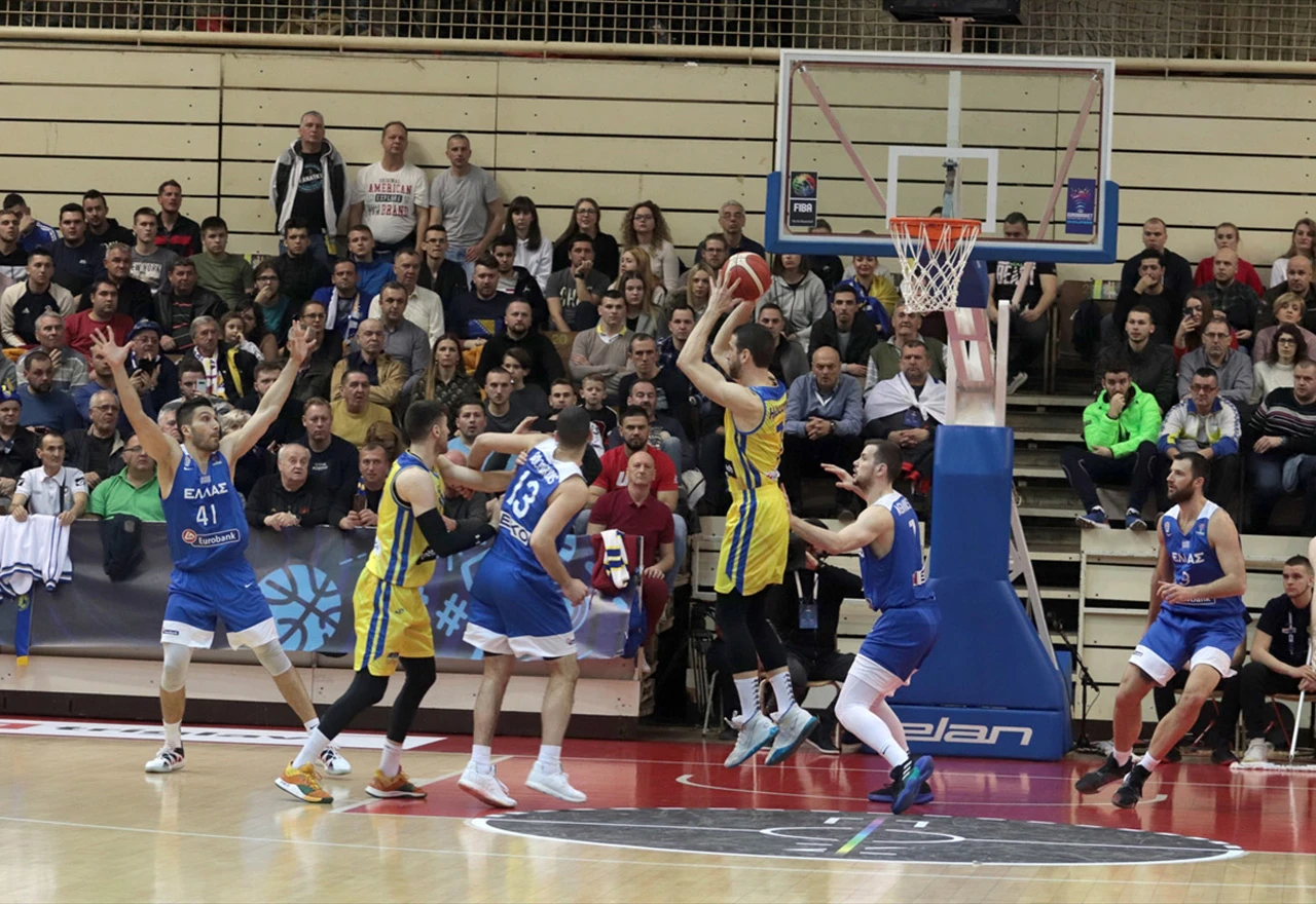 Grčka nakon uzbudljive završnice u Tuzli svladala košarkašku reprezentaciju BiH