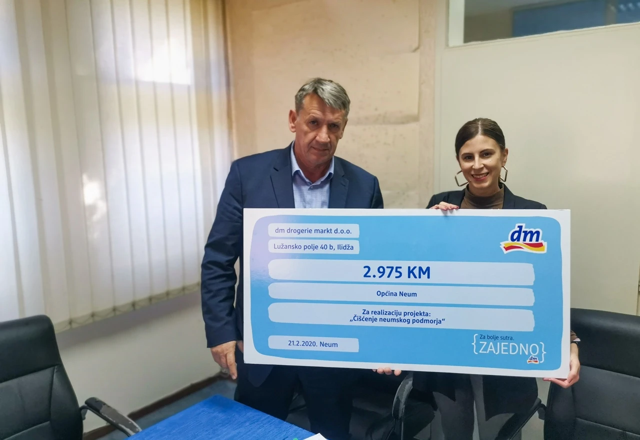 Općni Neum dm uručio donaciju za čišćenje neumskog podmorja
