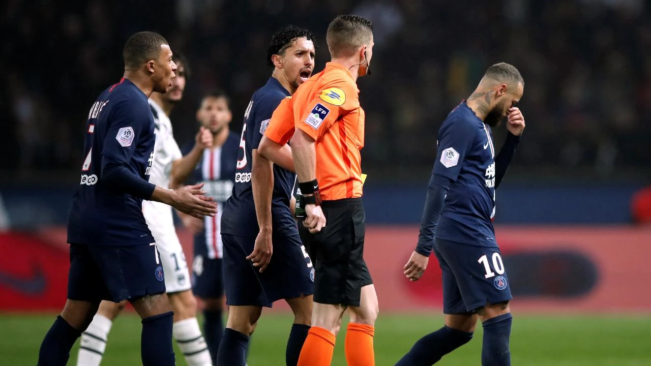 Neymar namjerno isprovocirao crveni karton zbog sestrina rođendana?