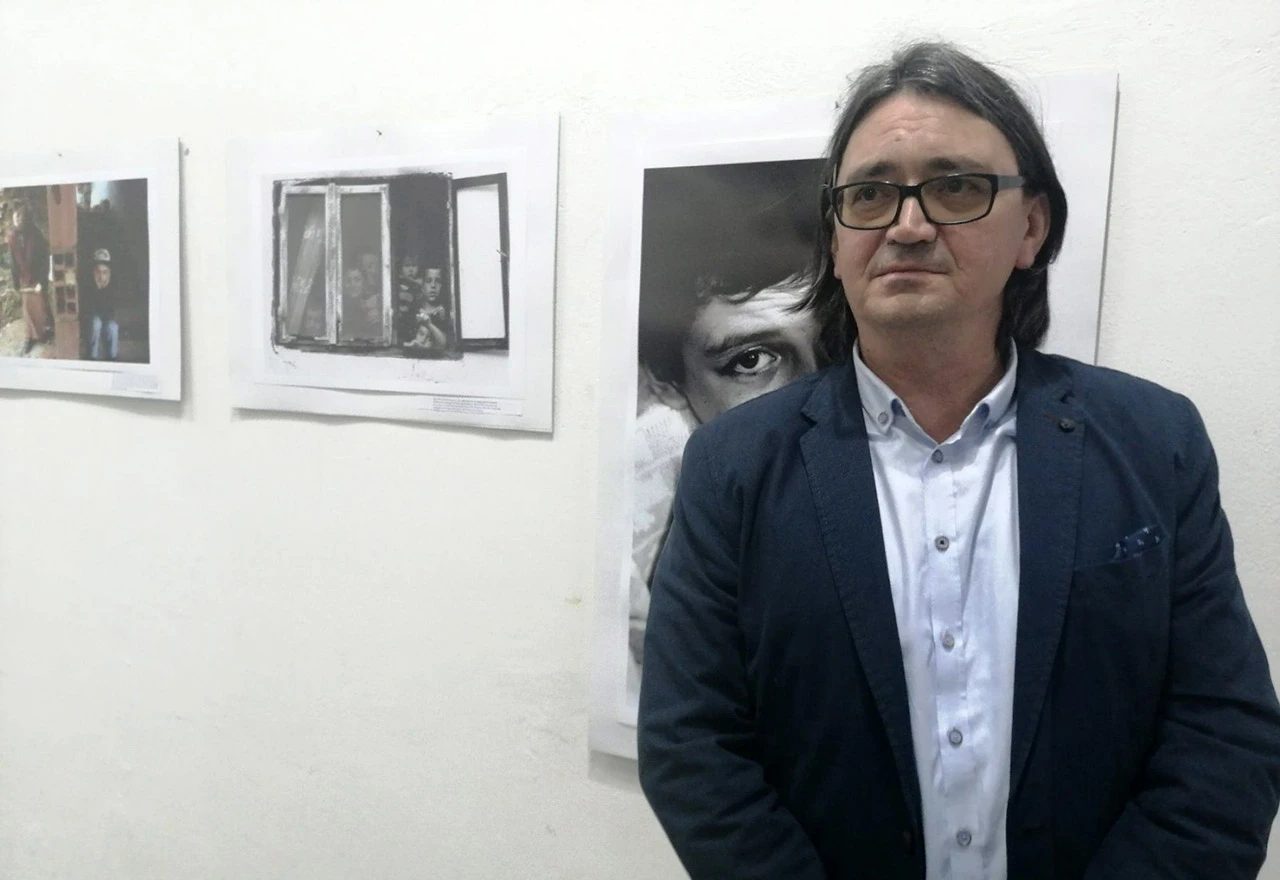 Amel Emrić, autor fotografija djece koja na svojim licima nose očaj i prazninu
