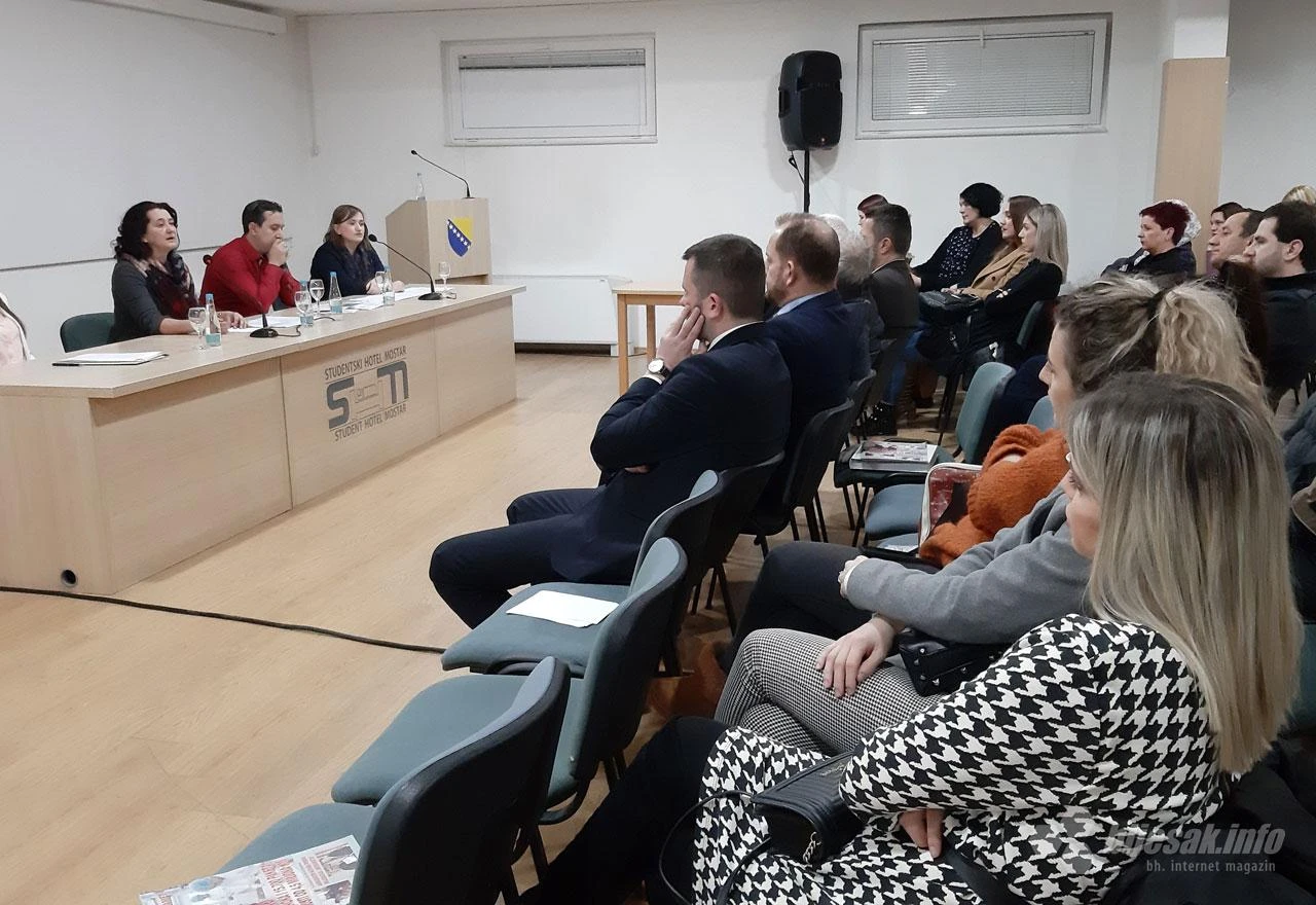 Predavanje u Mostaru podsjetilo na vrijednost stećaka i očuvanje jezika