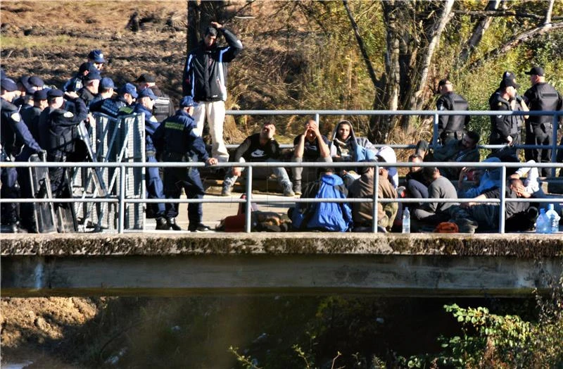 Radončić optužio vlasti RS za ignorantski odnos prema migrantskoj krizi