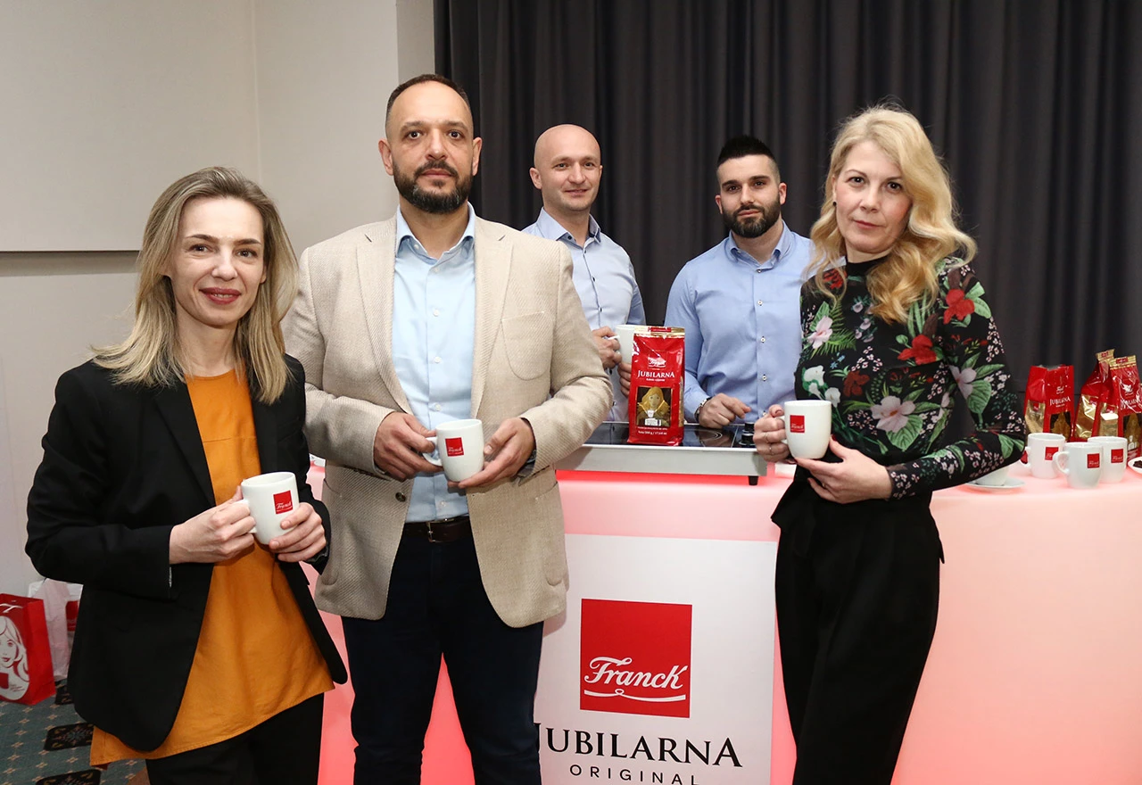 Upoznajte stručnjake koji stoje iza omiljene šoljice Jubilarne kave