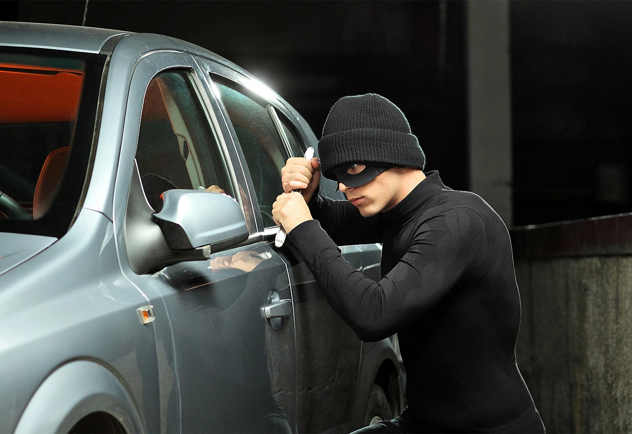 Kiseljak: Policija pronašla olupinu ukradenog automobila