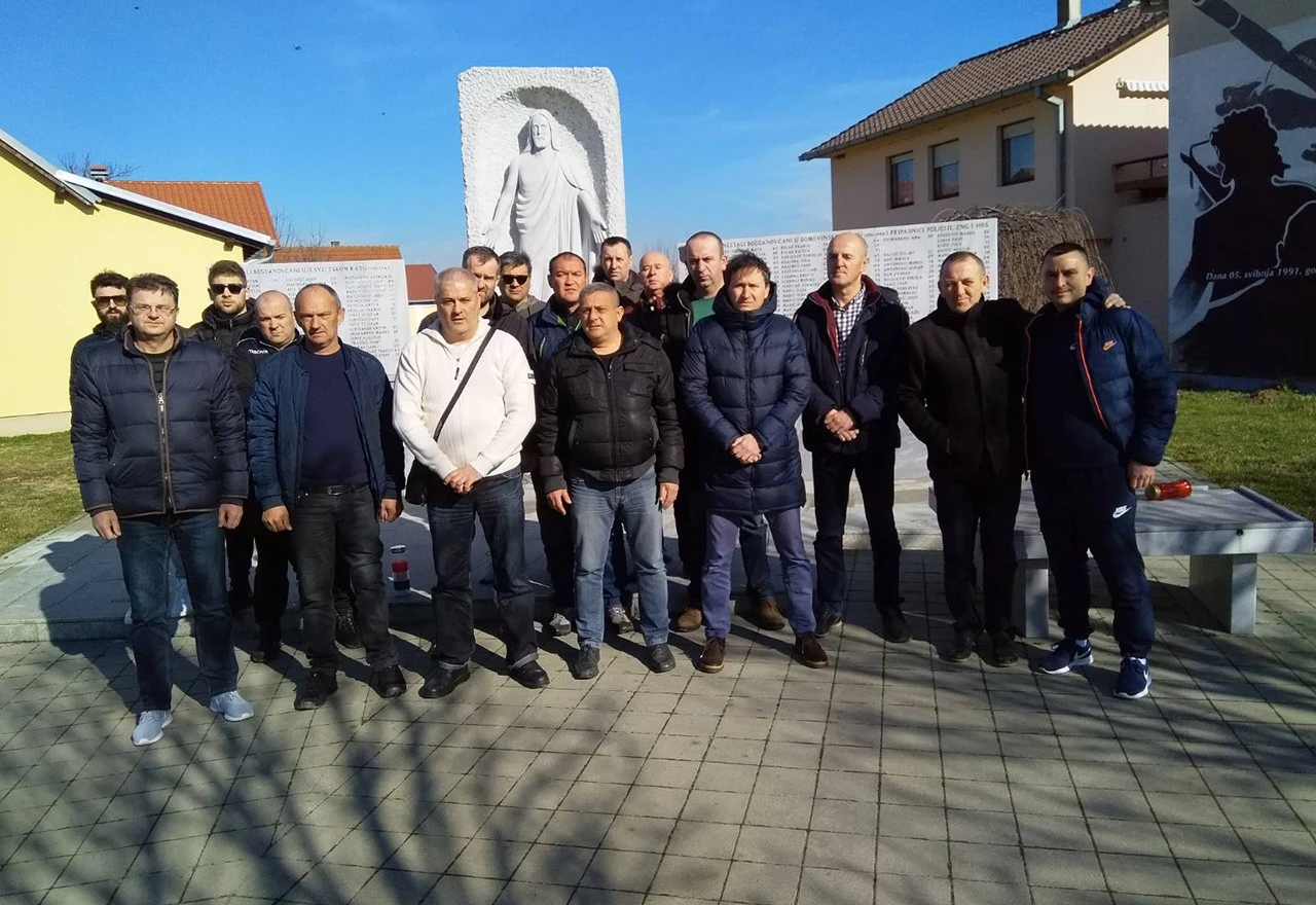Hvidra Mostar u posjeti Bogdanovcima i Vukovaru