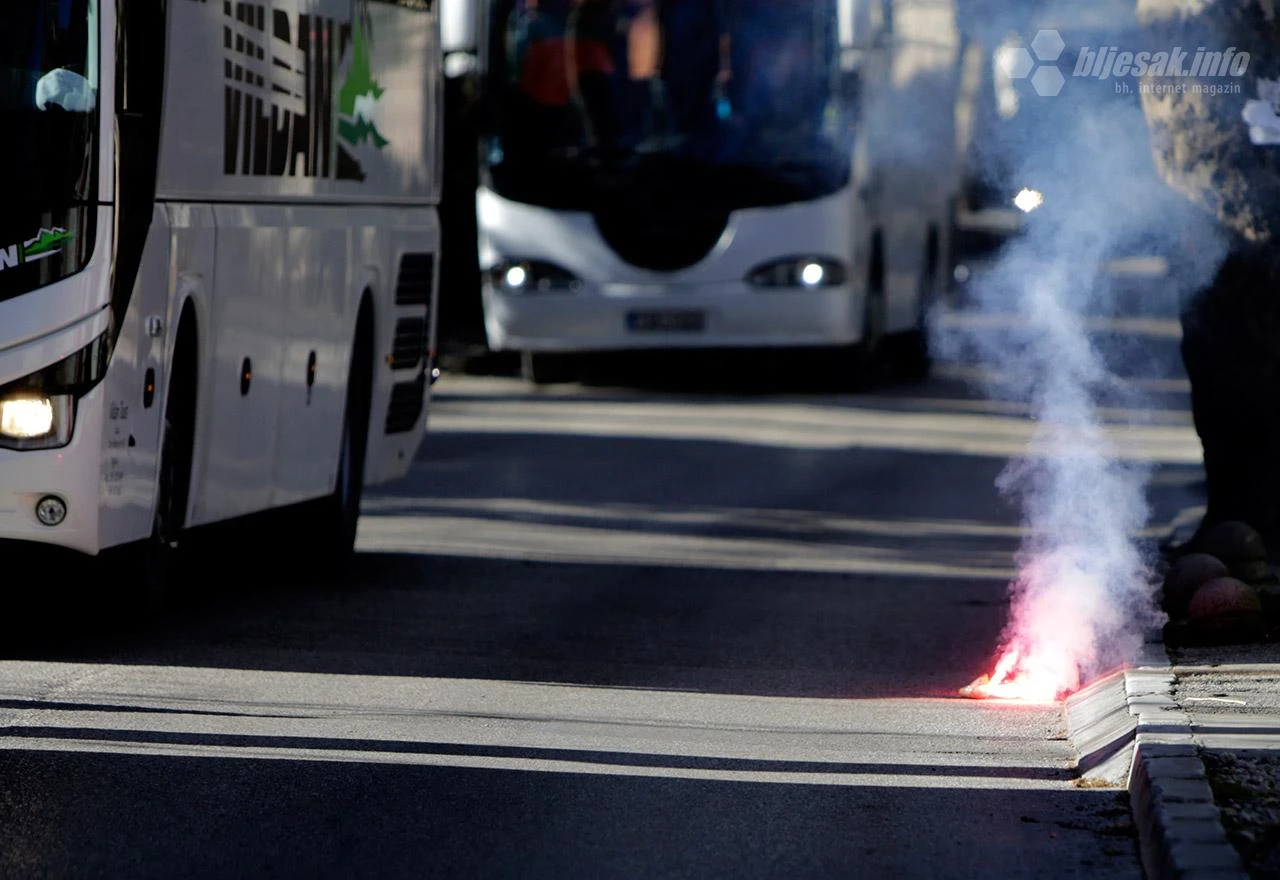 Rusko veleposlanstvo osudilo napad na sudionike antifašističke manifestacije u Mostaru