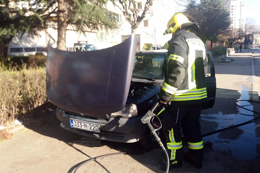 Planuo automobil u Mostaru