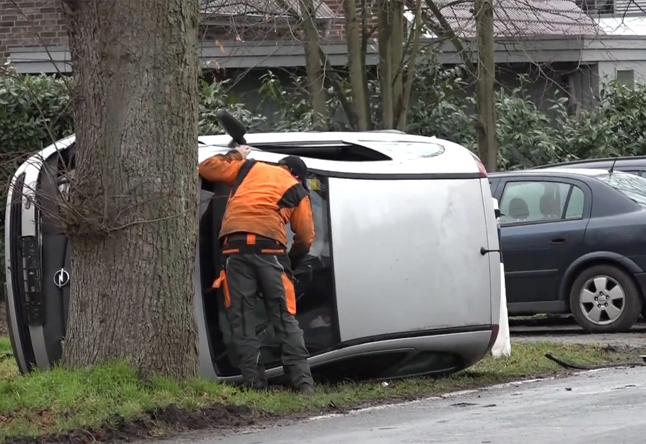 Čak 50 automobila prošlo pored ovakve nesreće i nije se zaustavilo i pokušalo pomoći 