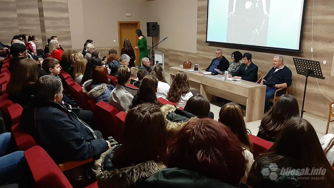 Mostar: Predstavljena knjiga 'U gradu narcisa' 