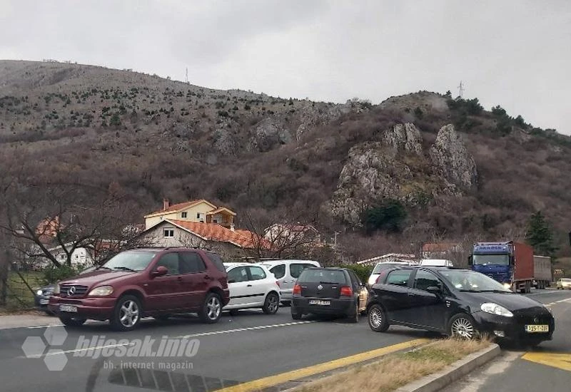 Mostar: Zbog sudara četiri vozila nastao prometni kaos
