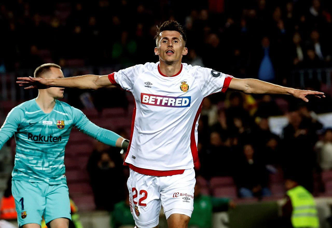 Barcelona bi mogla dovesti hrvatskog napadača zbog ozljede Dembelea