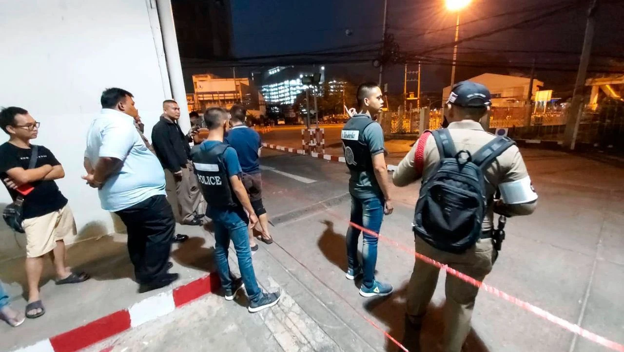 Policija i vojska upale u trgovački centar, ljude bježe