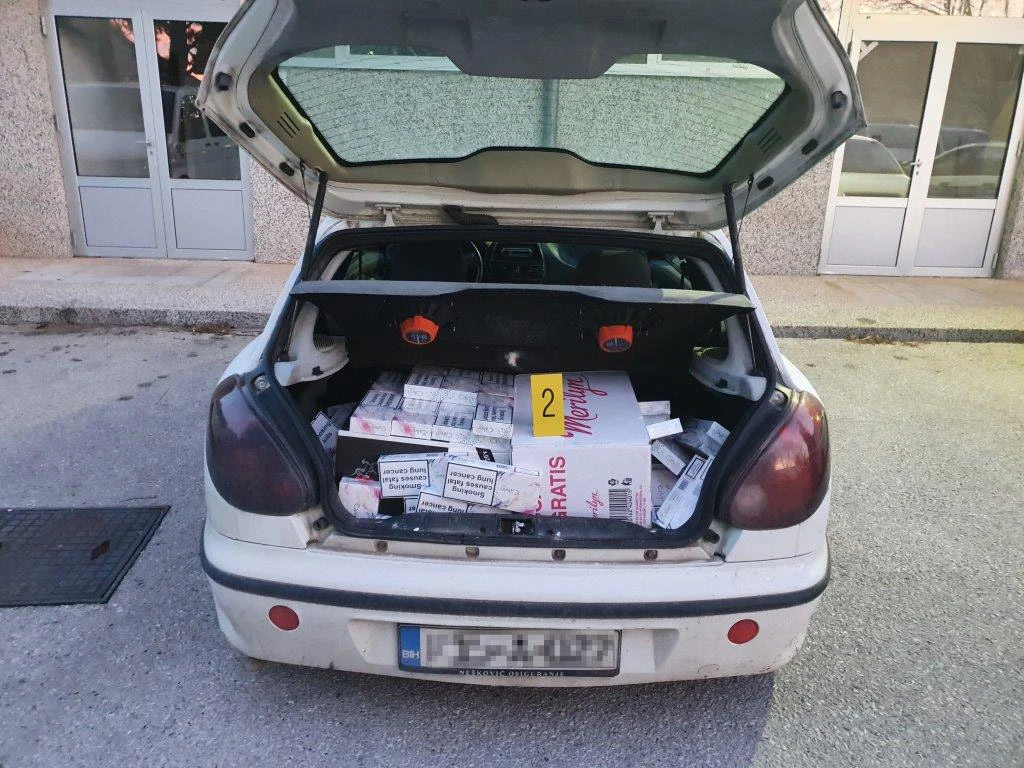 Pali s 10.000 KM cigareta