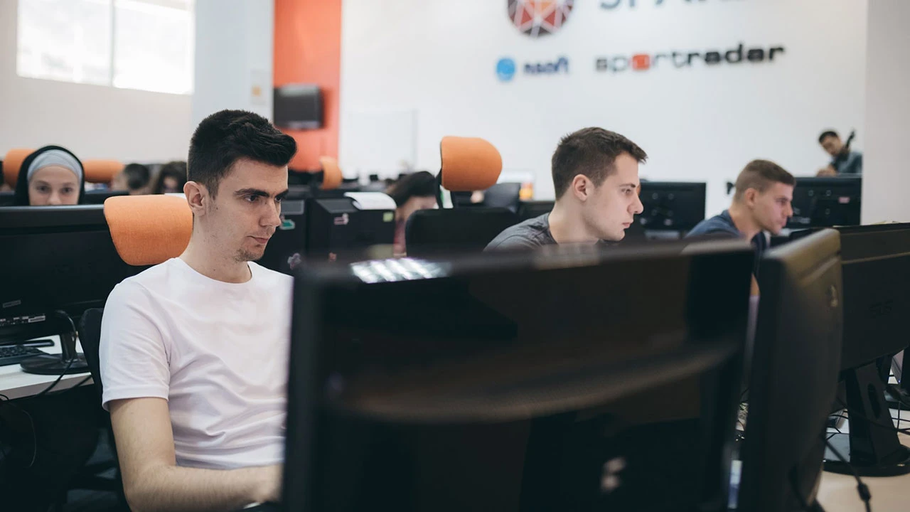 Program Tech Boost: novo startup putovanje u SPARKu