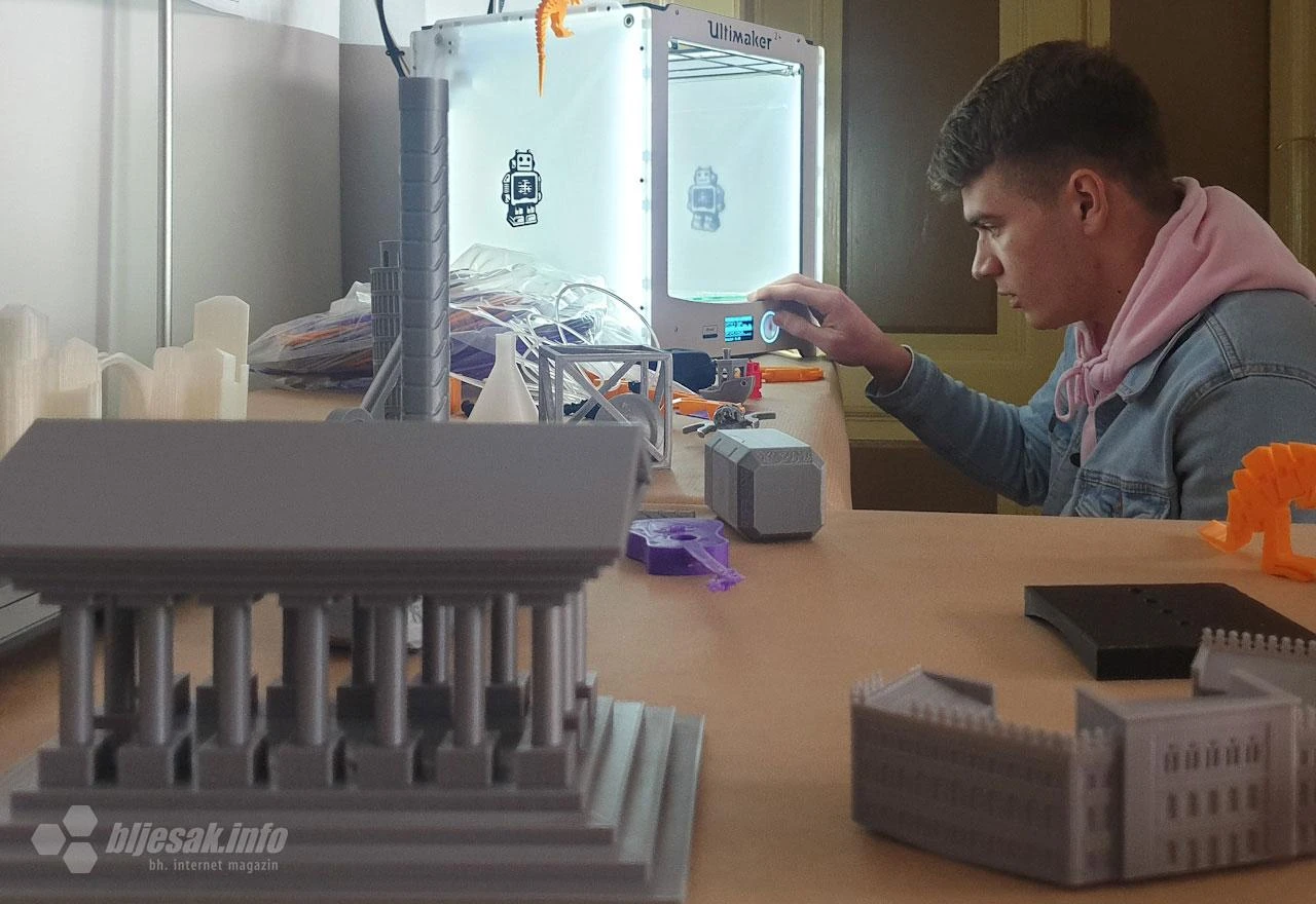 Mostarski gimnazijalac napravio 3D model svoje škole