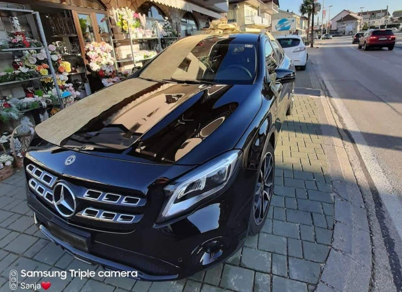 Grude: Ženi poklonio skupocjeni Mercedes-Benz