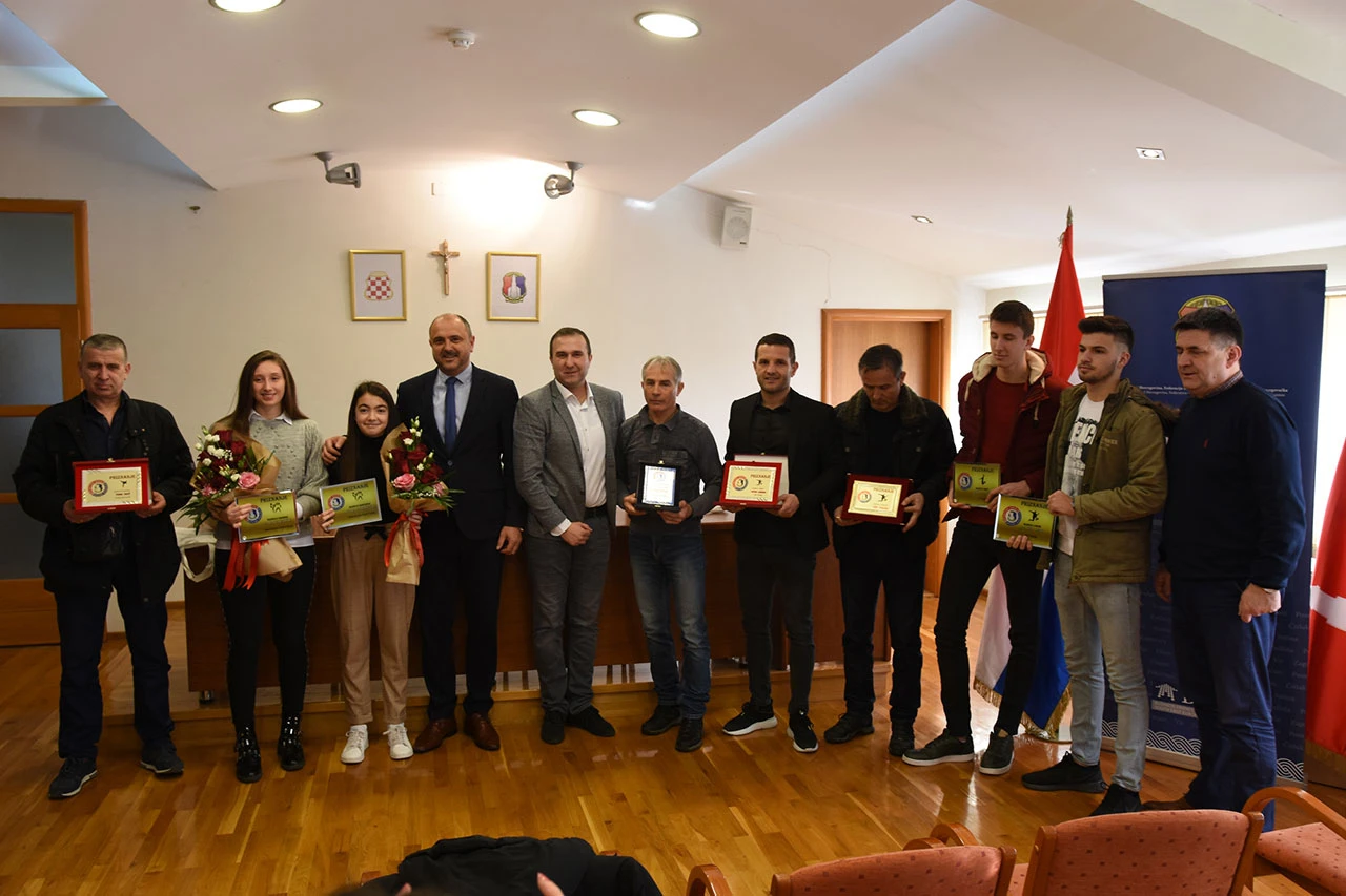 Uručena priznanja najuspješnijim sportašima općine Posušje u 2019. 