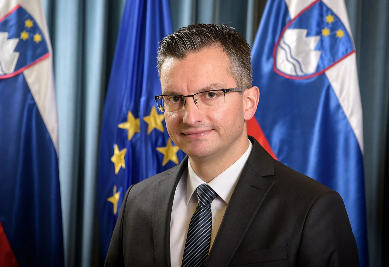 Slovenski premijer podnosi ostavku i traži prijevremene izbore