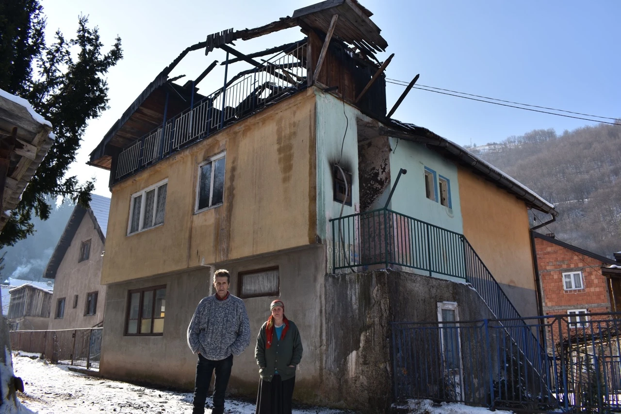 Vatra uništila dom: Apel za pomoć četveročlanoj obitelji iz Vareša
