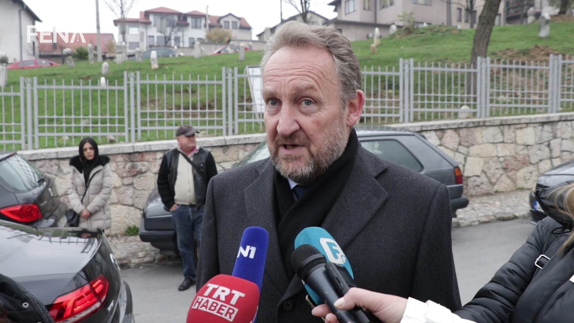 Izetbegović štiti ratne zločince