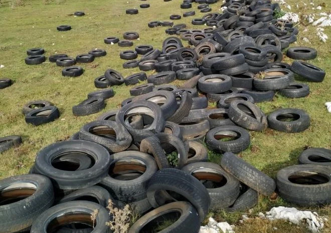  Livno se rješava starih guma
