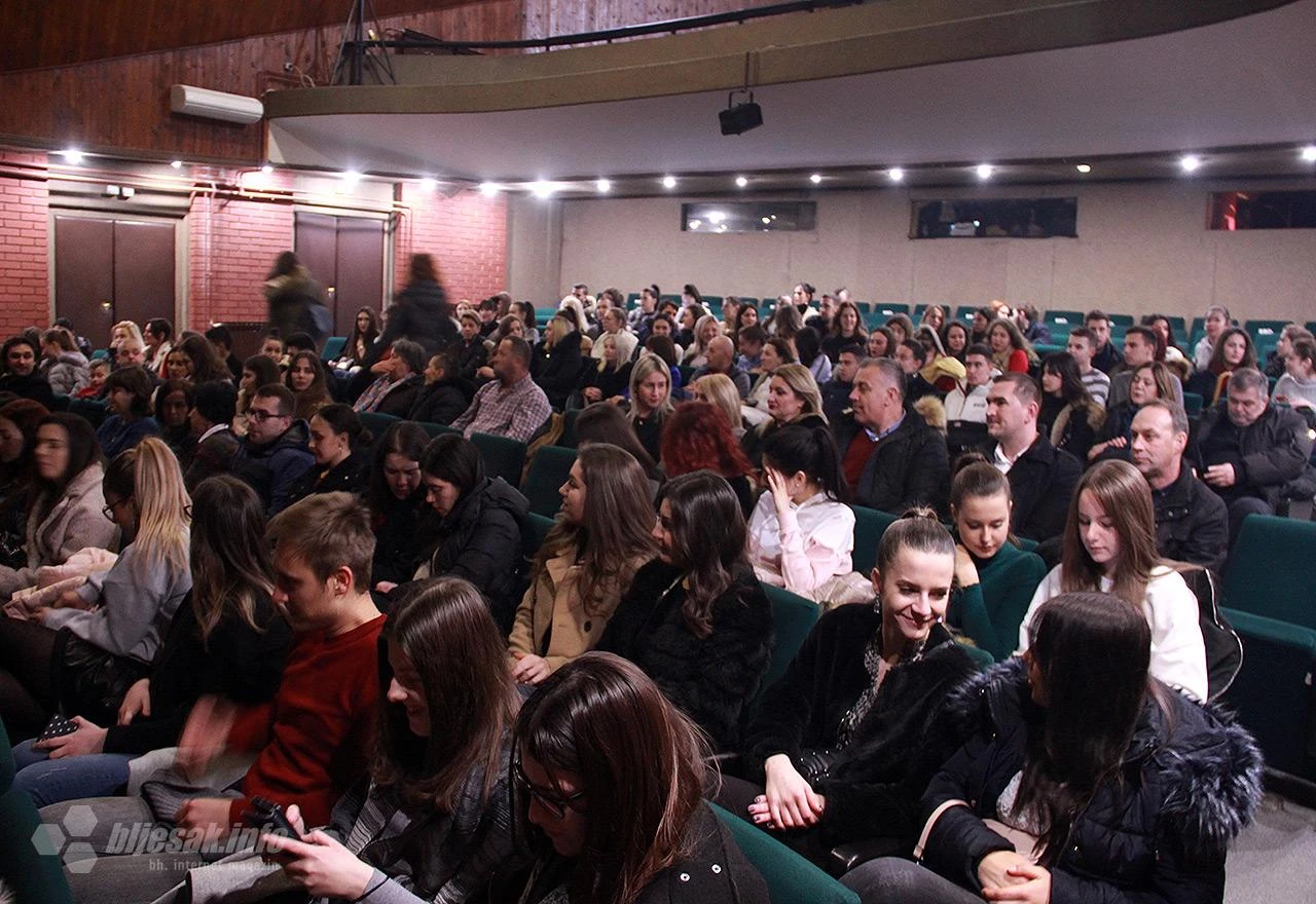 Odigrana prva repriza predstave 'Dođite doćemo'
