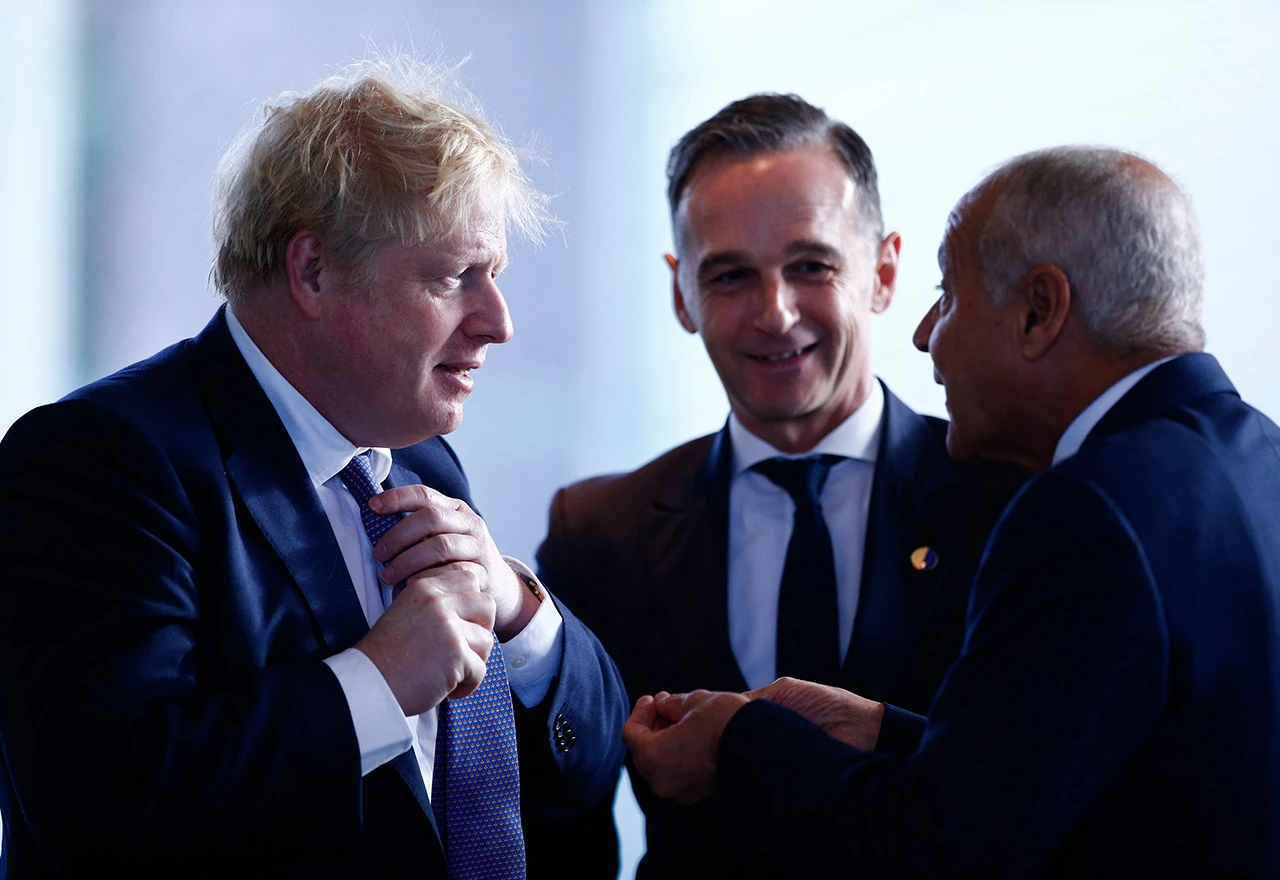 Johnson: Čitava Britanija želi sve najbolje Harryju i Meghan
