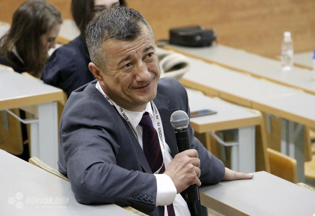 Mostarski profesor dobitnik priznanja PRO PR Globe Awards