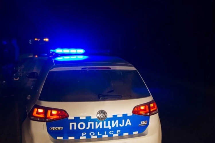 Mercedesom izletio pred vlak, poginula djevojka