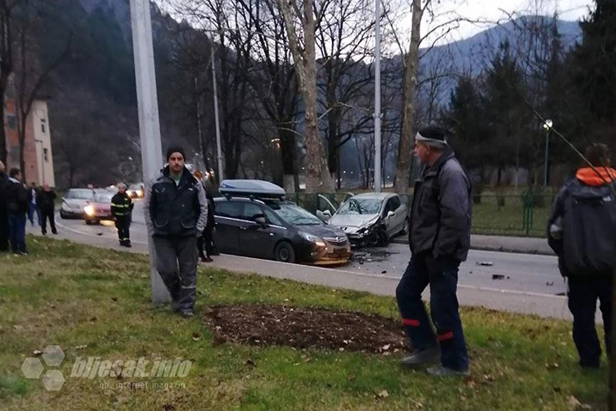 Zbog prometne nesreće potpuno obustavljen promet kroz Jablanicu