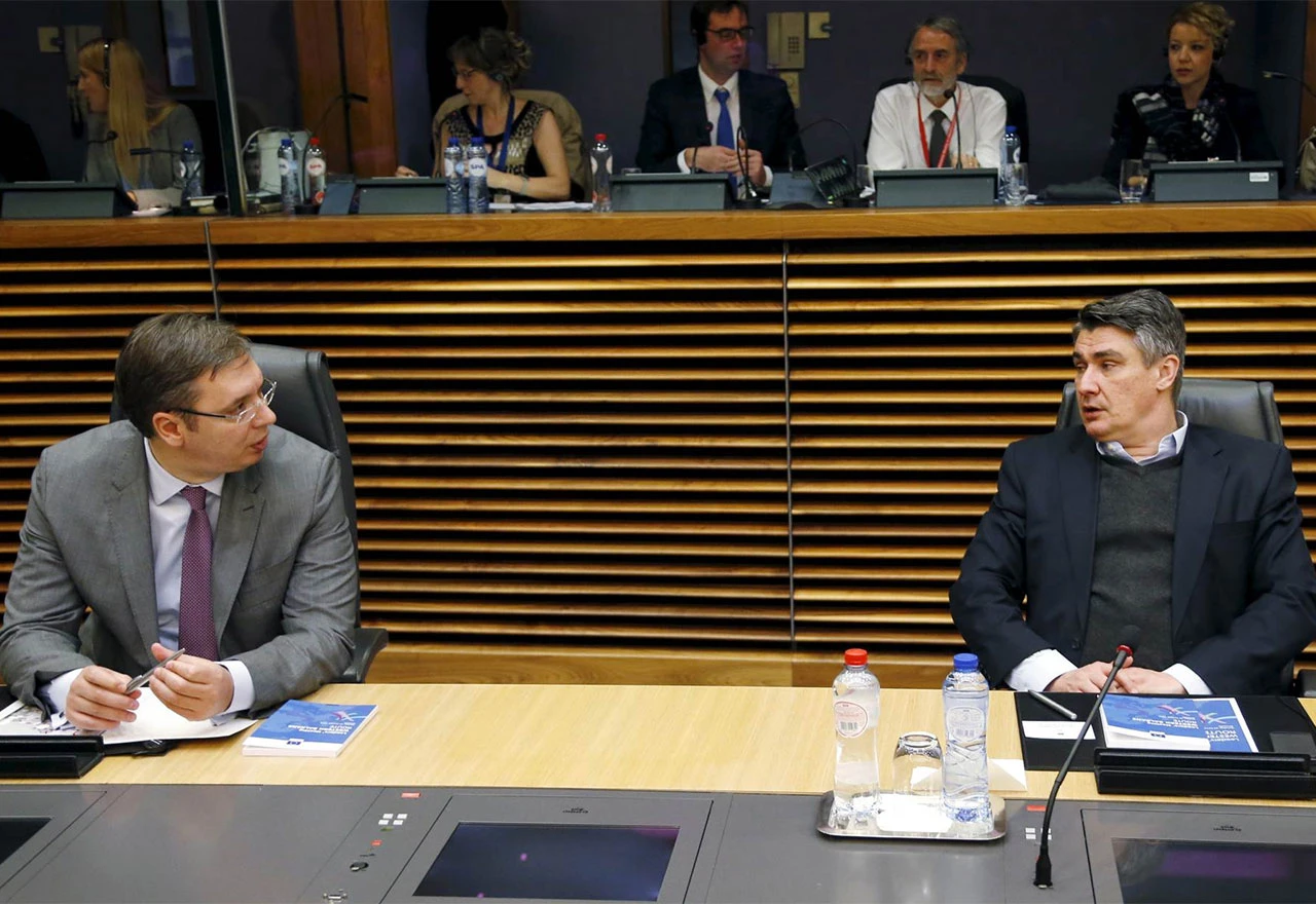 Vučić ne može oprostiti Milanoviću ''šaku jada''