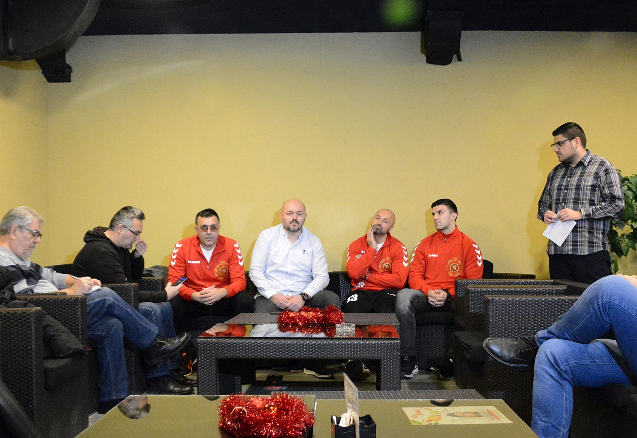 Sloboda u lov na trofeje kreće s novim trenerom i kapetanom
