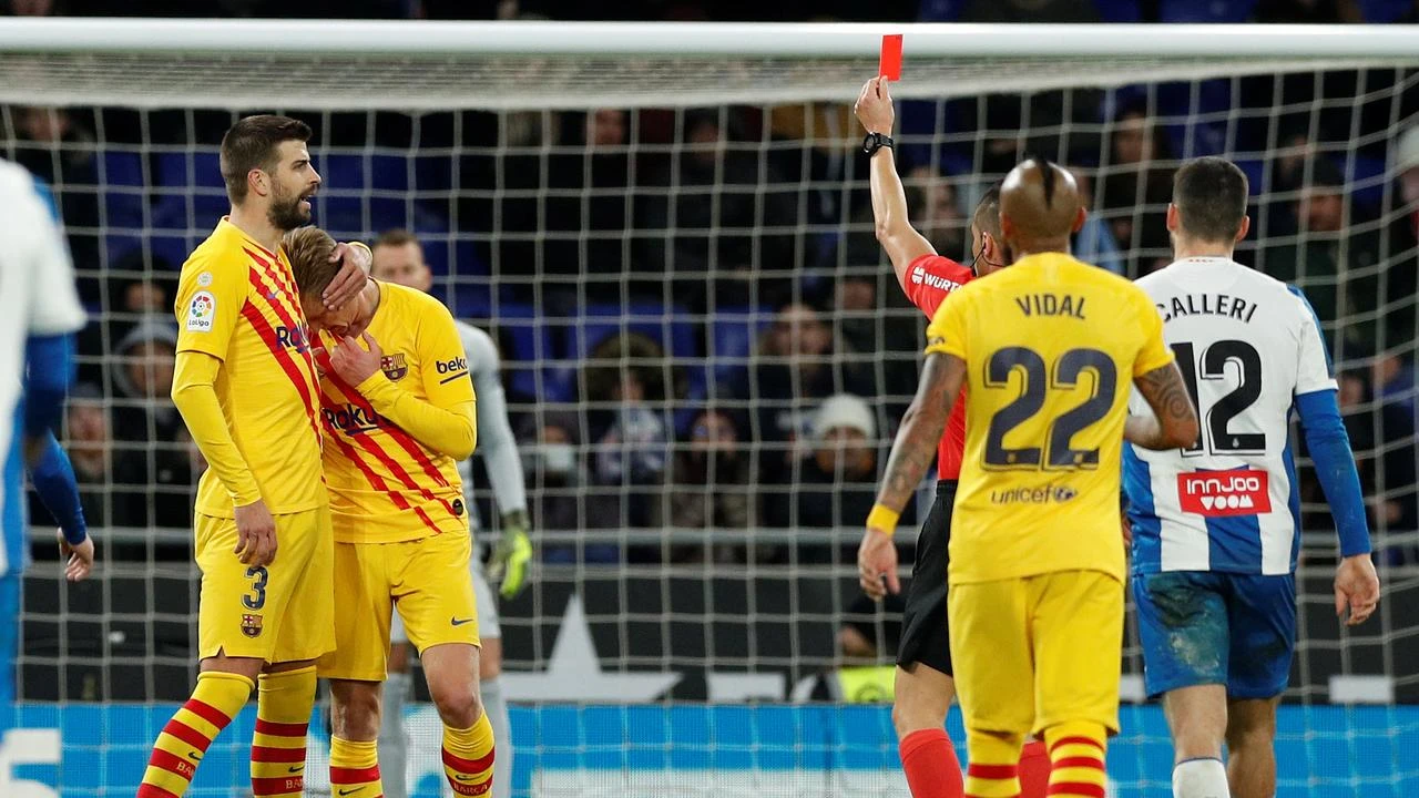 Barca ispustila pobjedu u završnici, Rakitić užasan