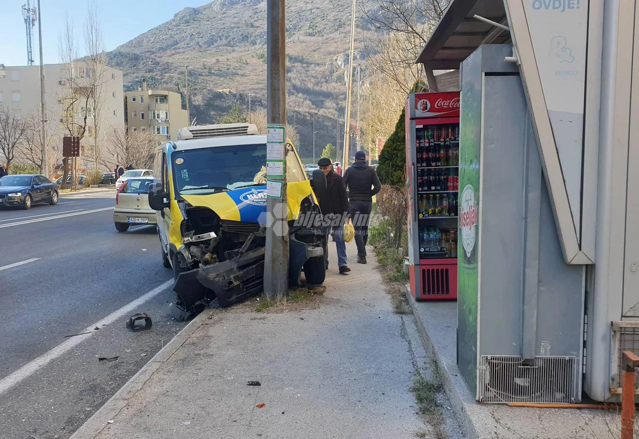 Mostar: Četvero ozlijeđeno u sudaru