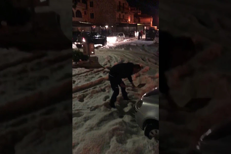 Nevrijeme pokosilo Dalmaciju, promet blokiran